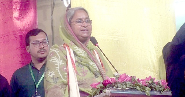  ৫ পুরুষ প্রার্থীকে হারিয়ে সোনিয়া চেয়ারম্যান নির্বাচিত