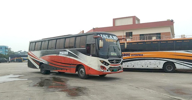 বরগুনায় অনির্দিষ্টকালের বাস ধর্মঘট শুরু