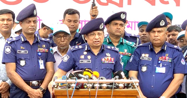 ব্যাটিং বিপর্যয়ে সিরিজ জয়ের অপেক্ষা বাড়লো বাংলাদেশের