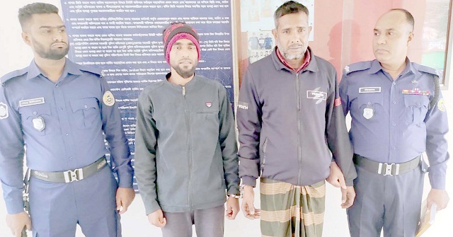 মঠবাড়িয়ায় চাঞ্চল্যকর জবাই করে যুবতী হত্যার ঘটনায় আটক ৩ 