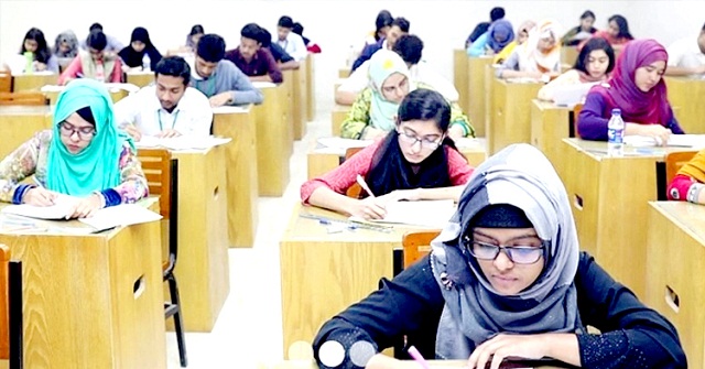 প্রতি আসনের বিপরীতে লড়বেন ১২ শিক্ষার্থী