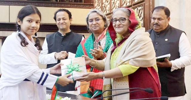  রাখাইন কন্যার স্বপ্নজয়