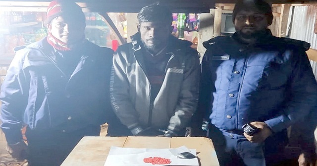 কলাপাড়ায় ইয়াবাসহ মাদক ব্যবসায়ী আটক