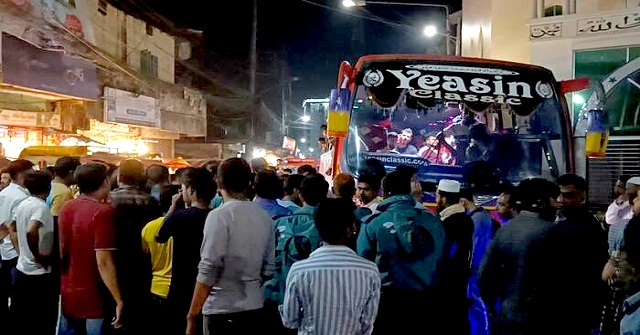 বরিশালে ববিছাত্রকে  মারধর, ঘণ্টাব্যাপী সড়ক অব‌রোধ