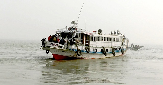 মেঘনায় নাব্য সংকটে নৌযান চলাচল ব্যাহত