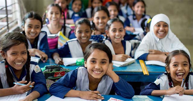 পর্নো ভিডিও সরবরাহের অভিযোগে আটক ৫