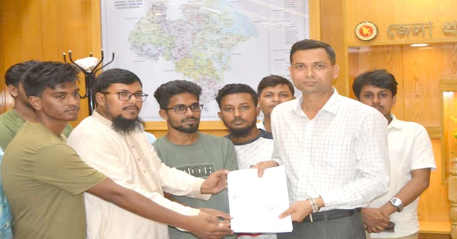 সিভিল সার্জনের যোগদান ঠেকাতে স্মারকলিপি