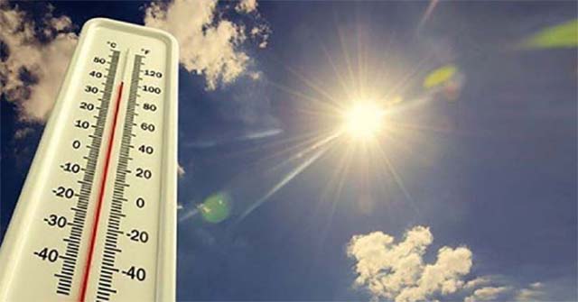 চাঁদা আদায়ের প্রতিবাদে বরিশালে চালকদের বিক্ষোভ