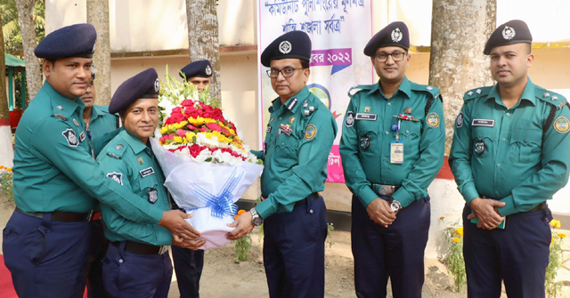 বন্দর থানা পরিদর্শন করেন বিএমপি কমিশনার 