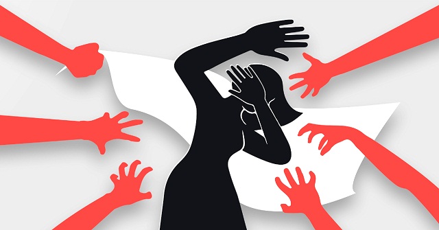 ভোলায় অস্ত্রের মুখে সন্তানদের জিম্মি করে গৃহবধূকে সংঘবদ্ধ ধর্ষণ