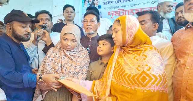 মিটফোর্ডে হত্যার শিকার সোহাগের পরিবারের পাশে বিএনপি