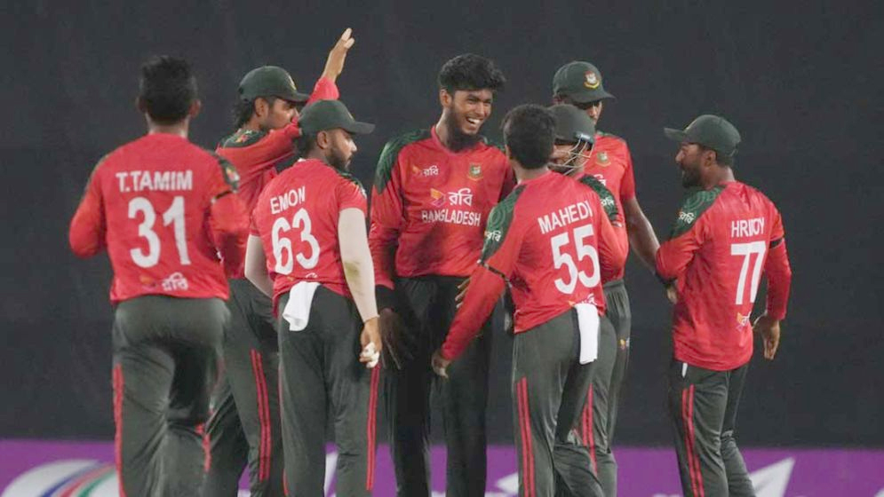 রোমাঞ্চকর জয়ে ইতিহাস গড়ল বাংলাদেশ