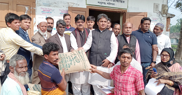  'প্রধানমন্ত্রীর নির্দেশনা অনুযায়ী সকল জমি চাষাবাদের আওতায় আনতে হবে'