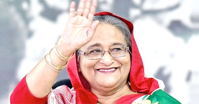 আনোয়ারায় চট্টগ্রাম জেলা পরিষদের উদ্যোগে ত্রাণ বিতরণ