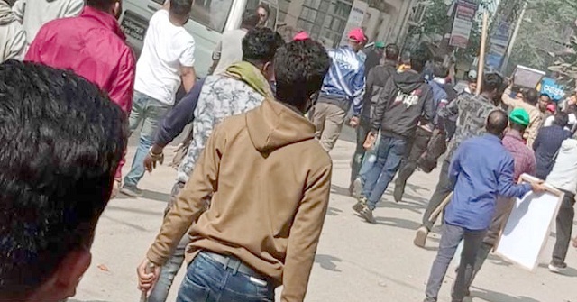 ভোটকেন্দ্রে রোষানলে স্টার জলসার অভিনেতা 