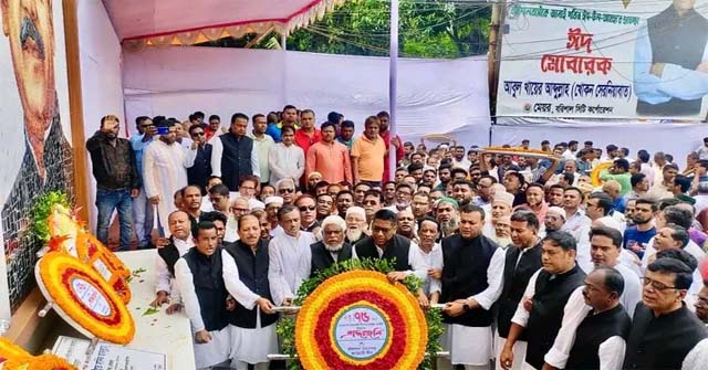 চরফ্যাশন হাসপাতালে অক্সিজেন সিলিন্ডার প্রদান