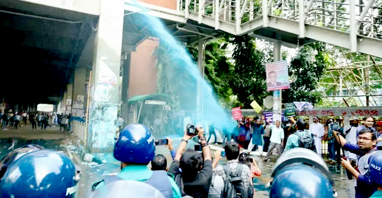 পরশু নয়, কাল থেকেই সব বেসরকারি শিক্ষাপ্রতিষ্ঠানে কর্মবিরতি