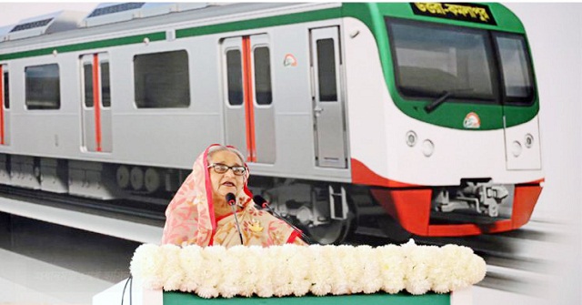  ইট ভাটার ট্রাক ও ট্রলিতে নষ্ট হচ্ছে আমতলীর সড়কগুলো!
