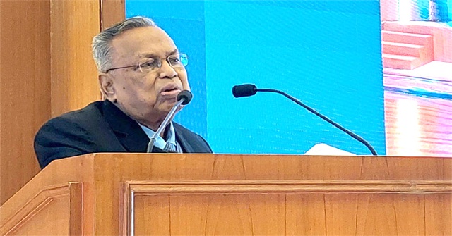 অসৎ ব্যবসায়ীর বিরুদ্ধে কঠোর হওয়ার তাগিদ দিলেন অর্থমন্ত্রী