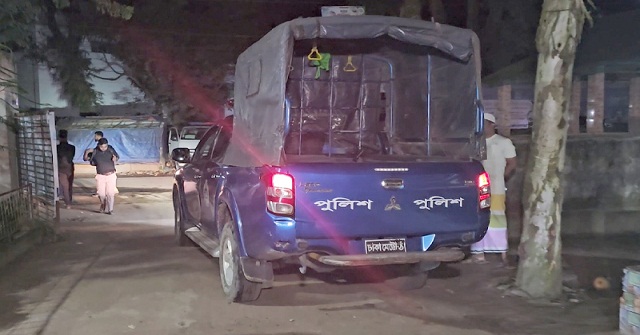 শ্রীপুরে প্রকাশ্যে বিকাশ এজেন্টকে গুলি, ৩ কোটি টাকা লুট