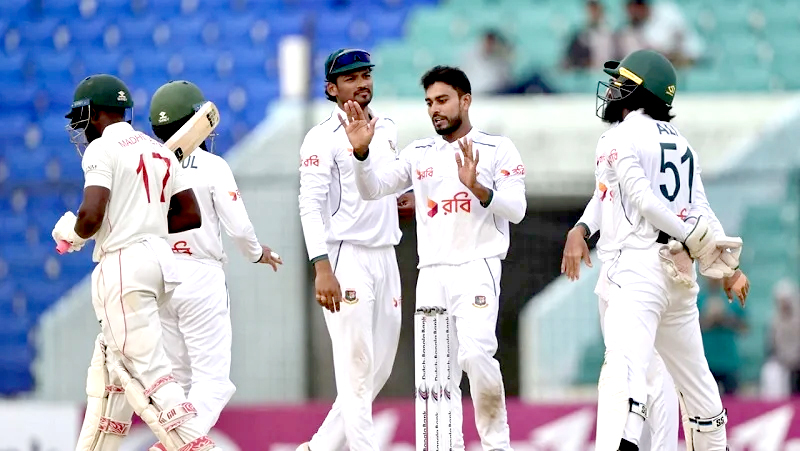 মিরাজের অলরাউন্ড নৈপুণ্যে ইনিংস ব্যবধানে জিতল বাংলাদেশ