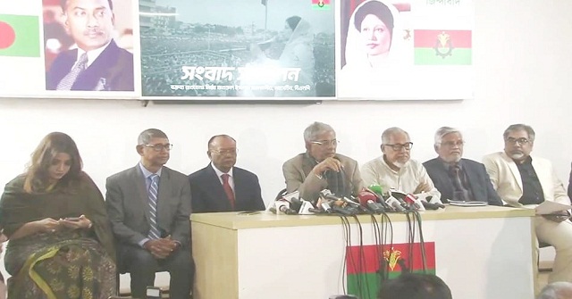 আমতলীতে শিক্ষার্থীরা ফিরলেন তাদের শ্রেণিকক্ষে 