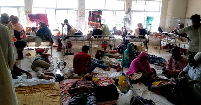 শেবাচিমে ডেঙ্গুরোগীদের মিলছে না ওষুধ 
