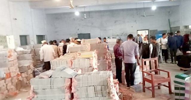 ঝালকাঠির স্কুলগুলোতে শতভাগ বই পৌঁছেনি এখনও