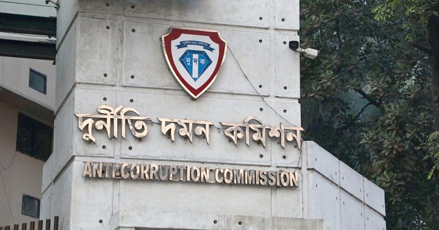  দুদকের মামলায় রেকর্ড, ইউনূস সরকারের দেড় বছরে প্রায় এক হাজার মামলা