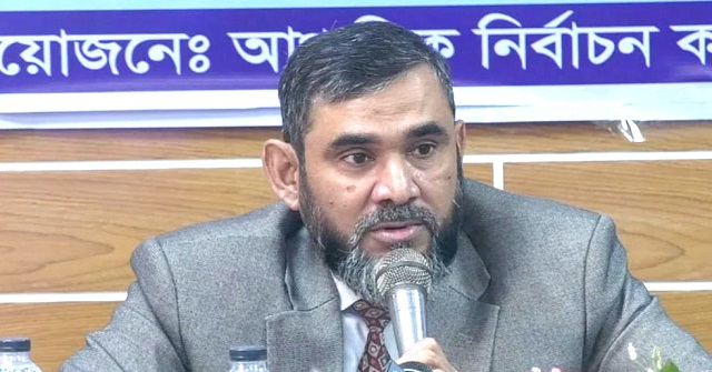 কোনটা ভোট ঠেকানোর জটলা—তা আপনাদের বুঝতে হবে: ইসি সানাউল্লাহ