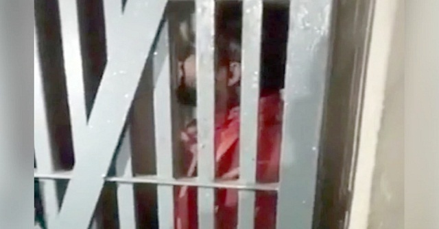 জেলে গান গেয়ে ভাইরাল যুবক, ডাক পড়লো বলিউড স্টুডিওতে