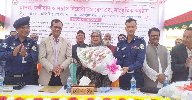 পটুয়াখালীতে ব্যবসায়ীর পায়ের রগ কাটল বালু ব্যবসায়ী