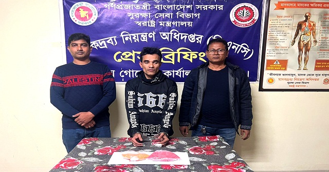 মঠবাড়িয়ায় ছেলে হত্যার অভিযোগে মা-বাবাসহ গ্রেপ্তার ৩