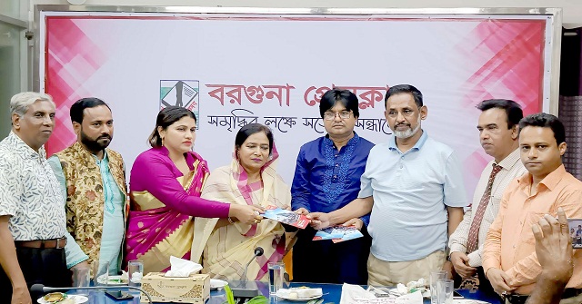 ‌'ক্ষমতার জন্য না, রাজনীতি করা উচিৎ মানুষের কল্যাণের জন্য'