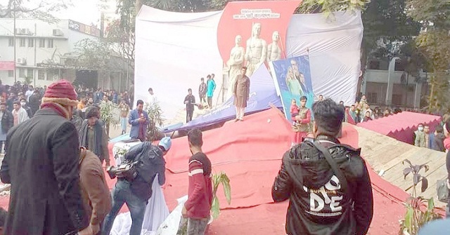 ওবায়দুল কাদেরের বক্তব্যের সময় ভেঙে পড়ল ছাত্রলীগের মঞ্চ 