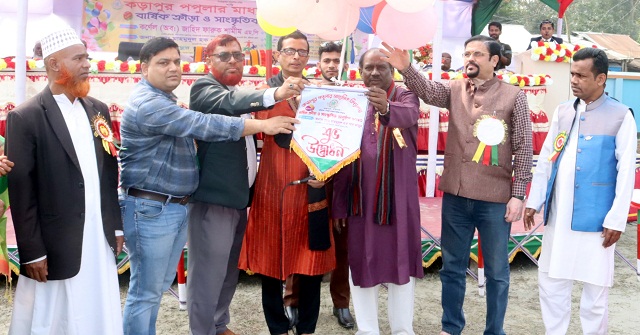  পিরোজপুরে করোনা প্রতিরোধে ট্রাফিক পুলিশের মাস্ক বিতরণ