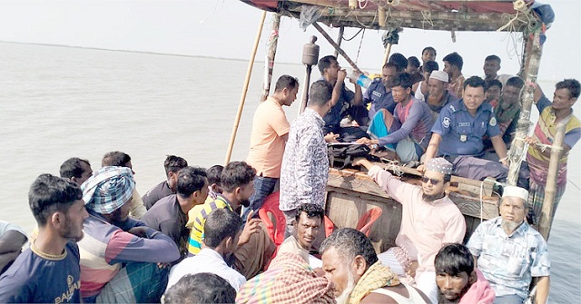 ভোলায় বিপুল ইলিশ-জালসহ ৫২ জেলে আটক