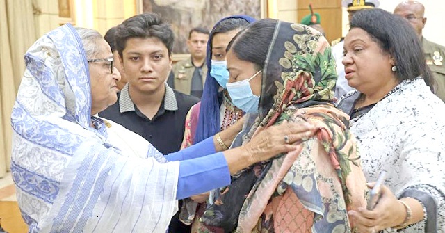 বরিশালে প্রধানমন্ত্রী শেখ হাসিনার ৭৫তম জন্মদিন উদযাপন