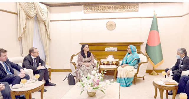  বাউফলে এসএসসির ফরম পূরণে অতিরিক্ত ফি আদায় 