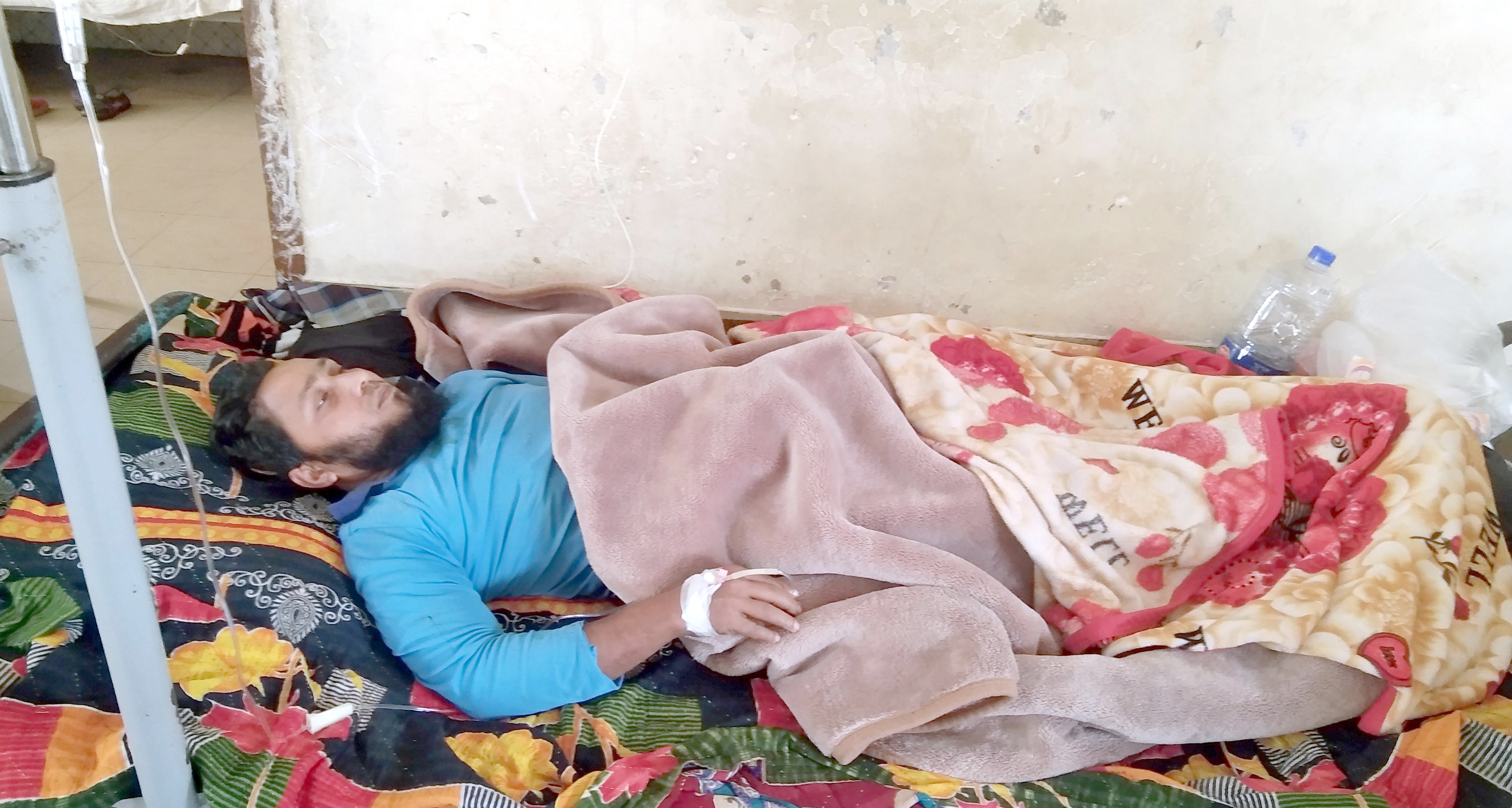 মঠবাড়িয়ায় নসিমন চালককে পিটিয়ে আহত 