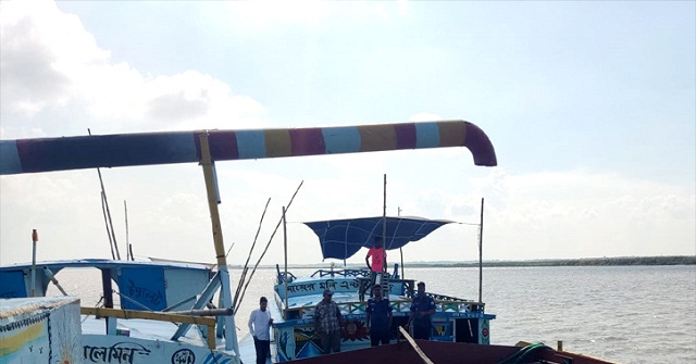 অবৈধভাবে বালু উত্তোলন: ছাত্রলীগ নেতাকে জরিমানা