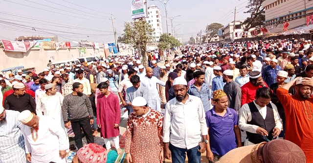 তুরাগতীরে দেশের বৃহত্তম জুমার জামাত অনুষ্ঠিত