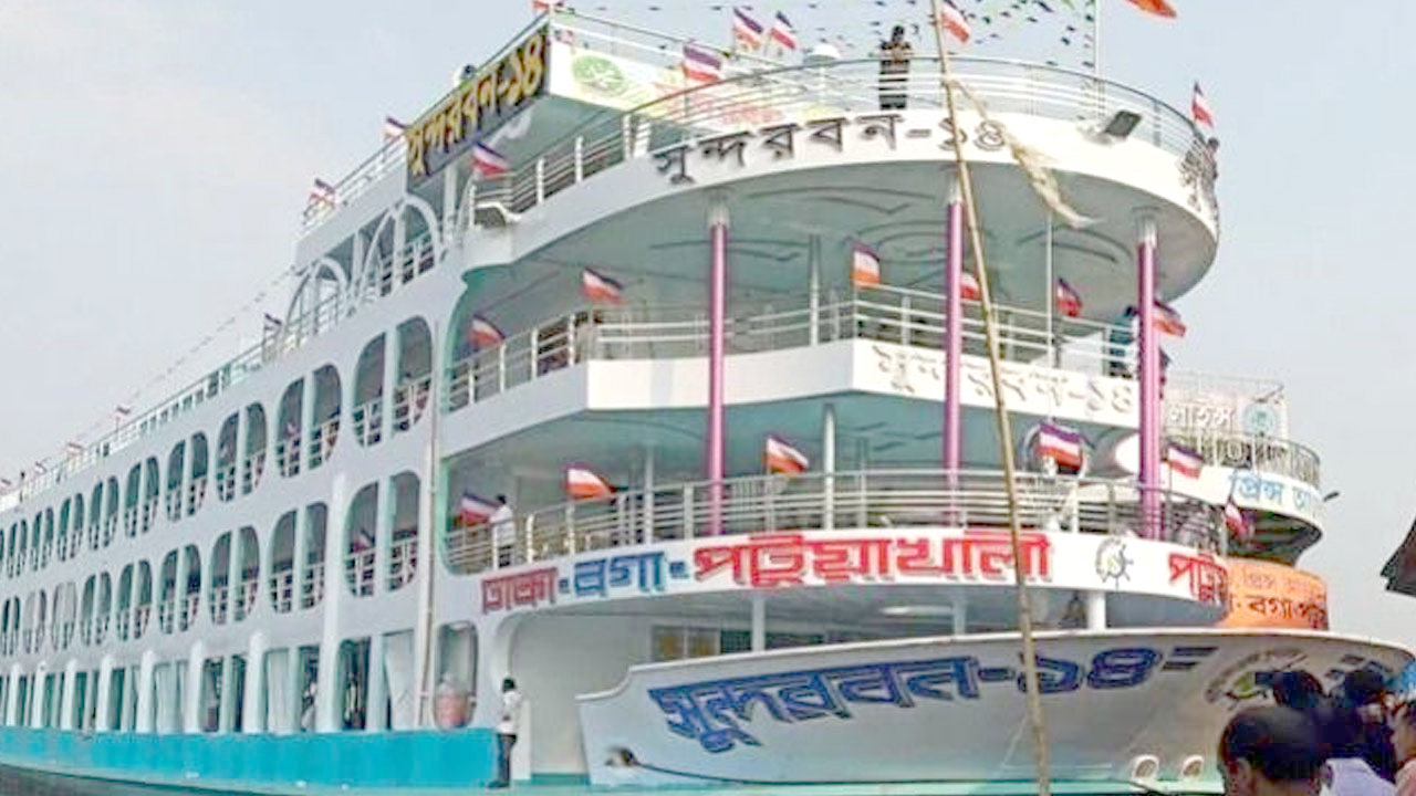 লঞ্চে তাস খেলায় বাধা দেওয়ায় হামলা, আহত ১০