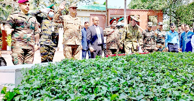 আগৈলঝাড়ায় শ্রমিকলীগ নেতার ছেলের বর যাত্রীর গাড়ি ভাংচুর : আটক ২ 