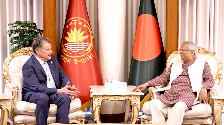 দেশের প্রতিটি নাগরিকের ধর্মীয় স্বাধীনতা রক্ষায় আমরা প্রতিশ্রুতিবদ্ধ: প্রধান উপদেষ্টা