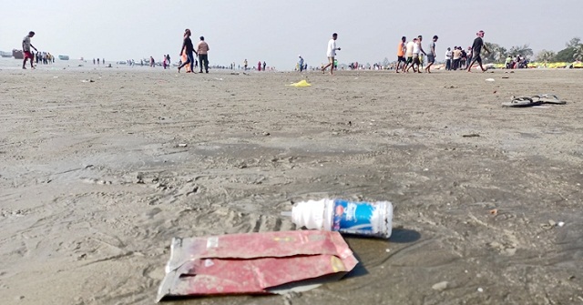 কুয়াকাটায় পলিথিন-প্লাস্টিকে সয়লাব, হুমকিতে জীববৈচিত্র্য