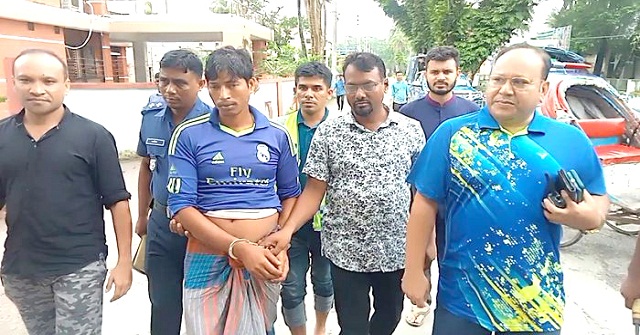 নোয়াখালীতে ট্রাক চাপায় পথচারী যুবকের মৃত্যু