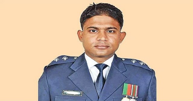 নলছিটিতে নদী ভাঙন রোধের দাবিতে মানববন্ধন