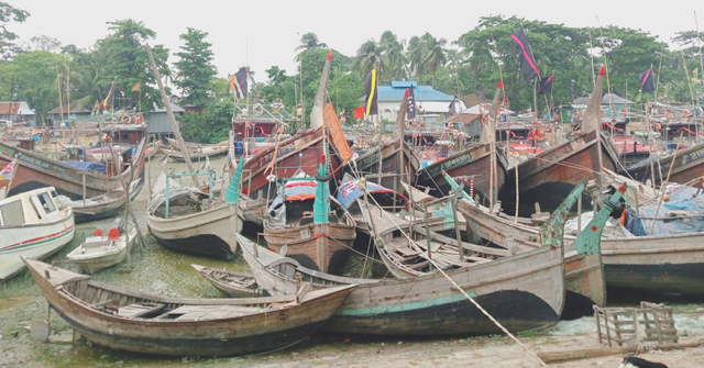 ঈদের আনন্দ নেই জেলেপাড়ায়, চলছে নীরব হাহাকার