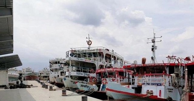 খুলনায় বাসের পর বন্ধ লঞ্চ চলাচল